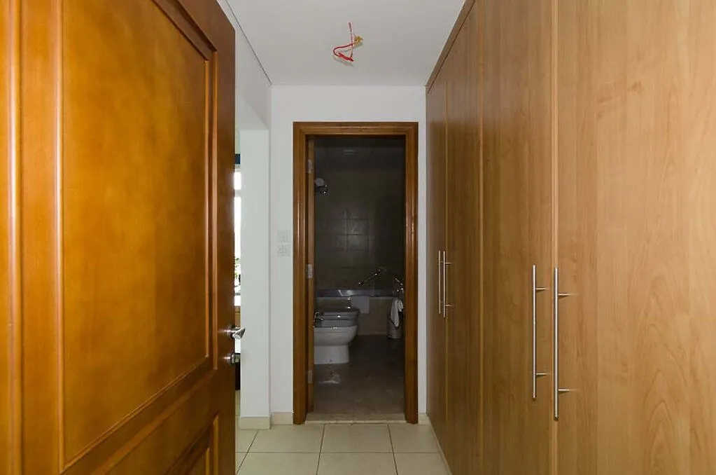 Roda Metha Suites Dubai Aparthotel